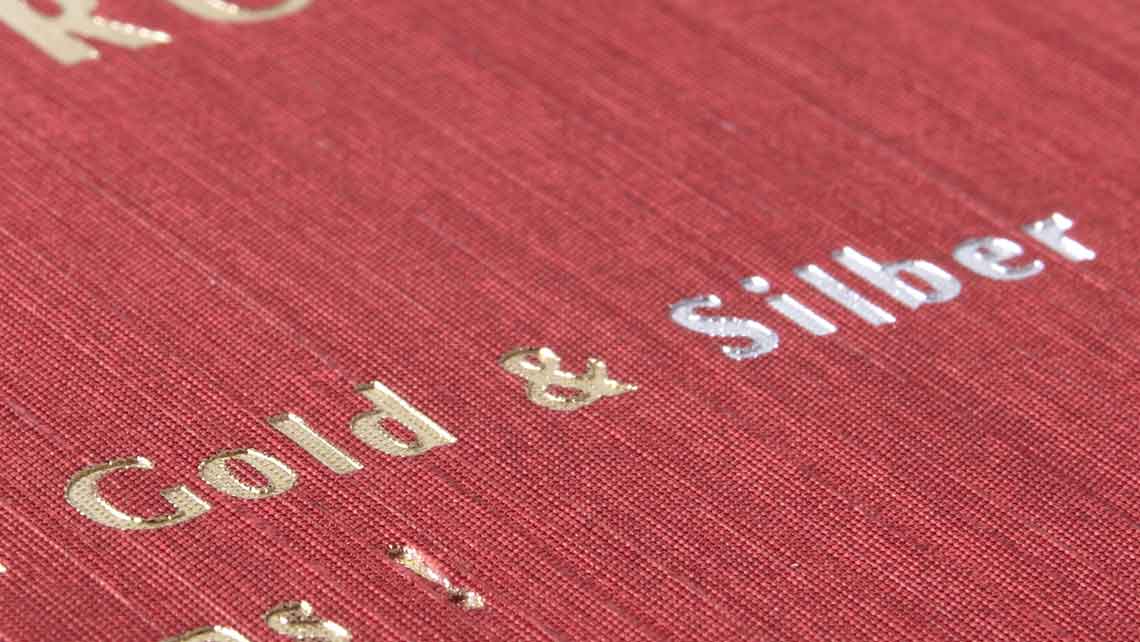 Heißfolienprägung in gold und silber