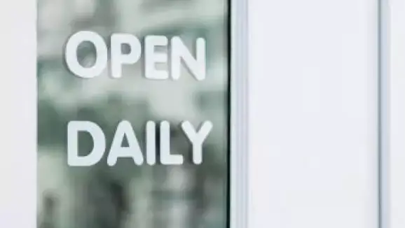 Beklebung und Beschriftung