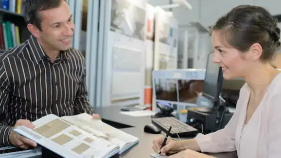 Broschüren und Flyer